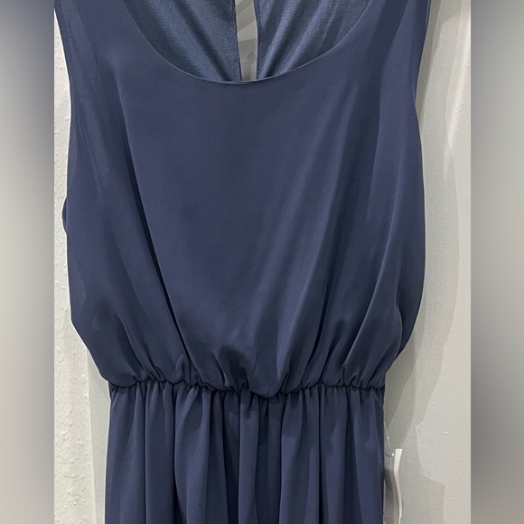 BRAND NEW HUG Perwinkle Blue Hi Lo Sleeveless Dress Size Medium - Picture 2 of 2